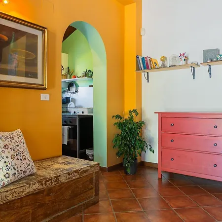 Aspromonte Yellow House 4* Bitonto