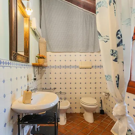 Bed and breakfast Aspromonte Yellow House 4*