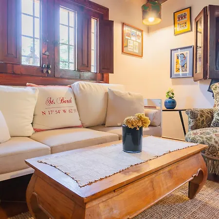 Aspromonte Yellow House Bed and breakfast 4*