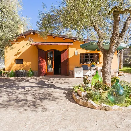 Aspromonte Yellow House Bed and breakfast 4*