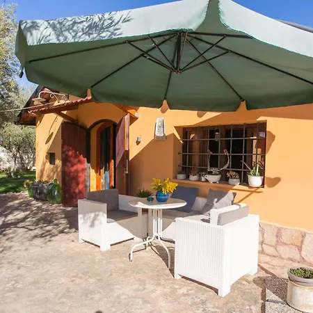 Aspromonte Yellow House Bed and breakfast 4*