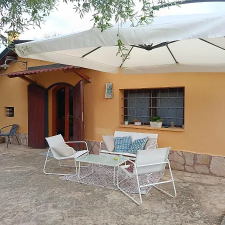 Aspromonte Yellow House Bitonto