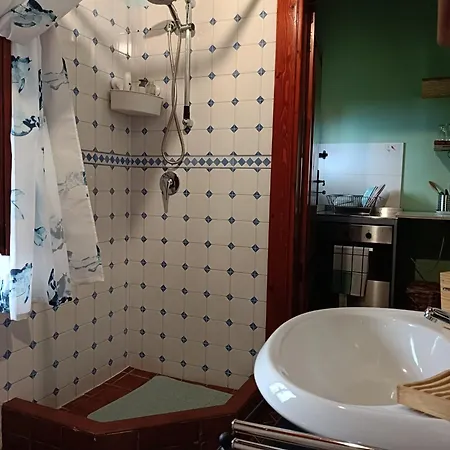 Aspromonte Yellow House Bed & Breakfast Bitonto