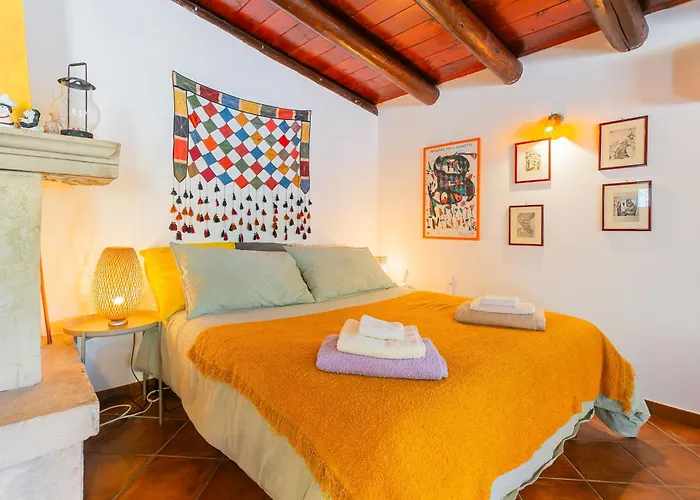 Aspromonte Yellow House Bitonto