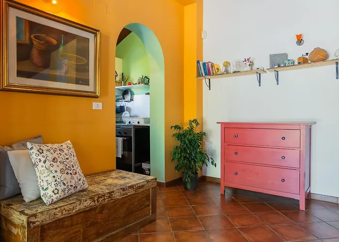 Aspromonte Yellow House 4* Bitonto