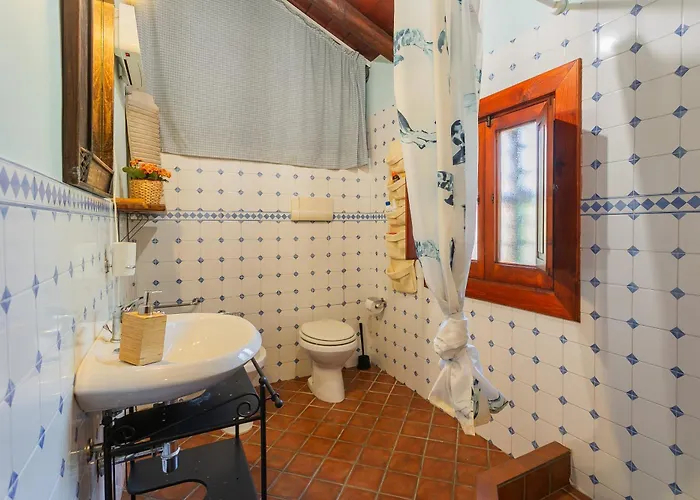 Aspromonte Yellow House 4* Bitonto